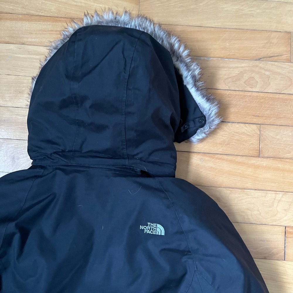 The North Face Arctic Parka Womens Small Black Down Waterproof Faux Fur Hood - Picture 8 of 8